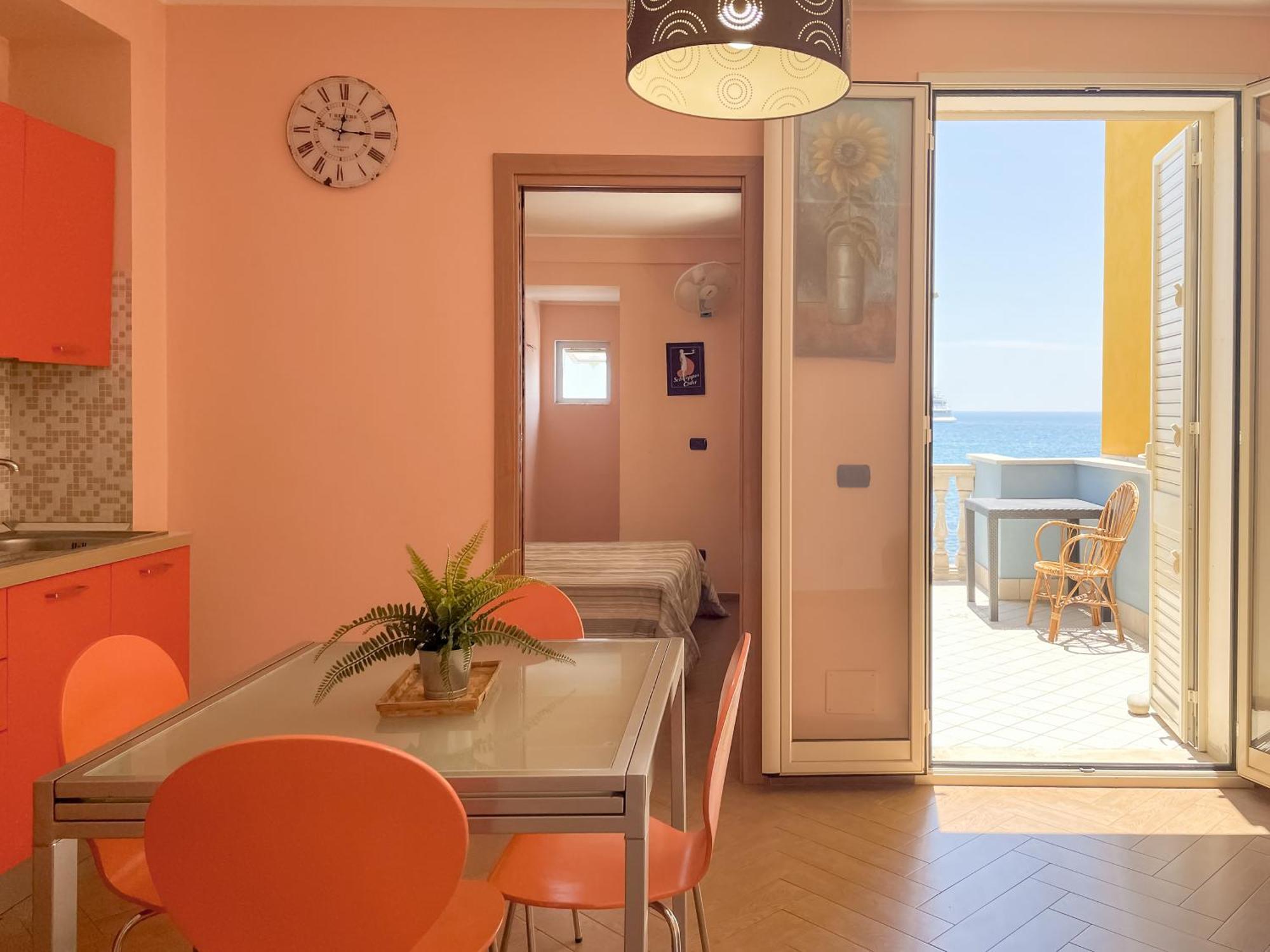 Maremare Apartments Giardini Naxos Eksteriør bilde