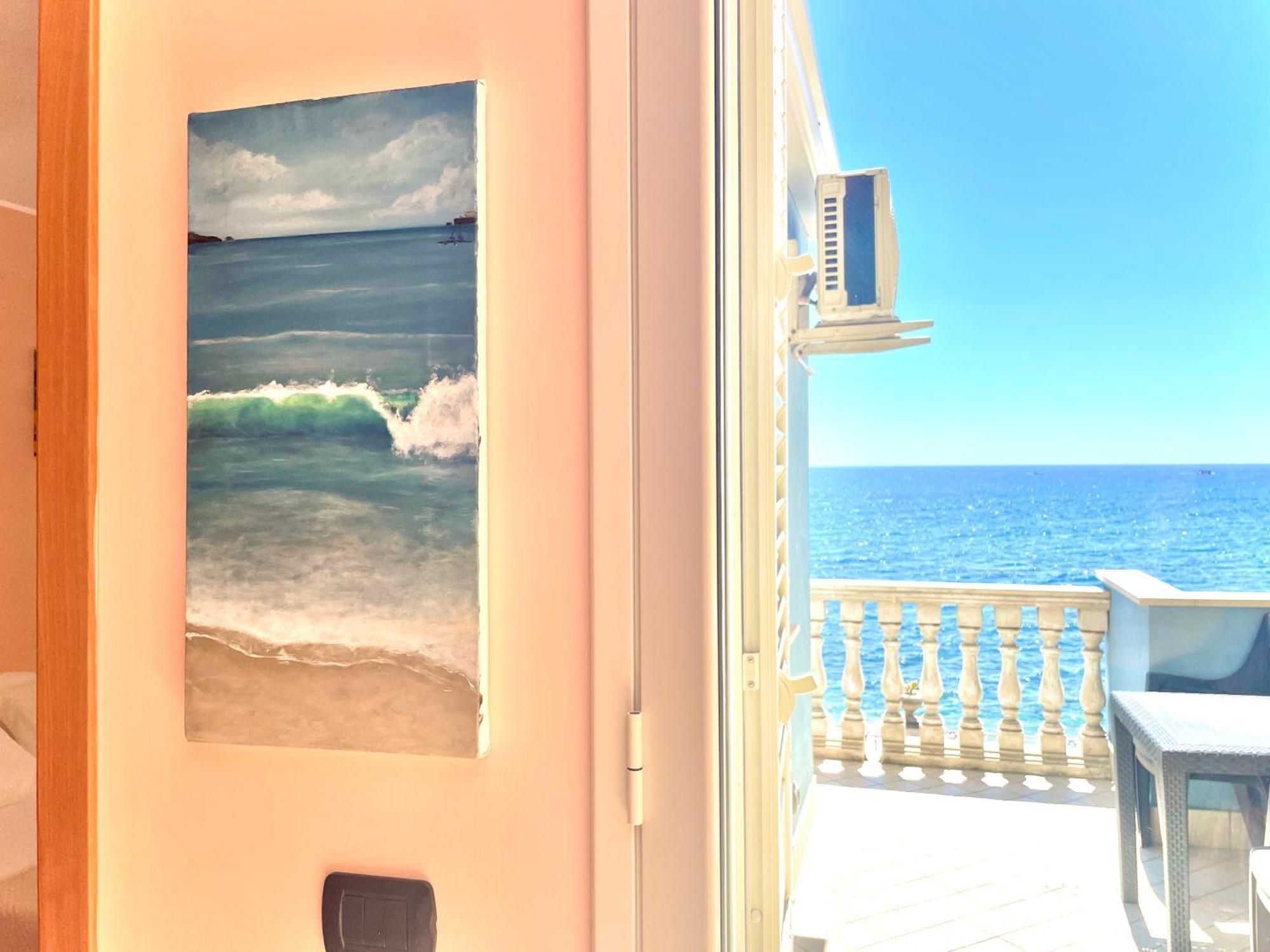 Maremare Apartments Giardini Naxos Eksteriør bilde